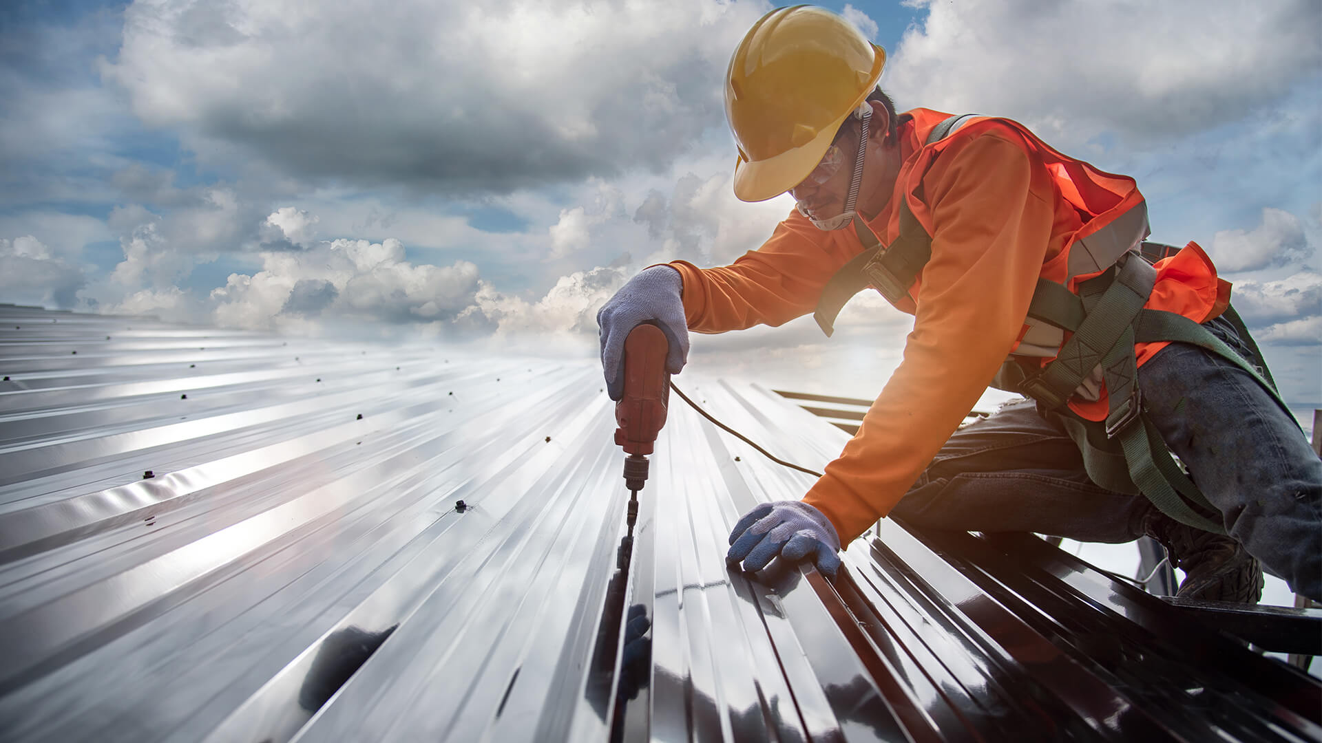 Roofing Safety Tips: Protecting Yourself on the Job image